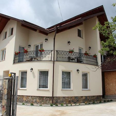 Popasul Calatorului Hotel Moisei Exterior photo