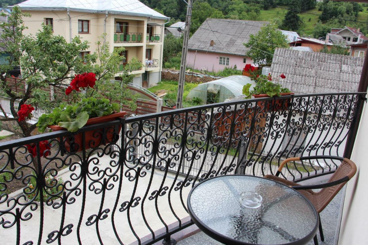 Popasul Calatorului Hotel Moisei Exterior photo